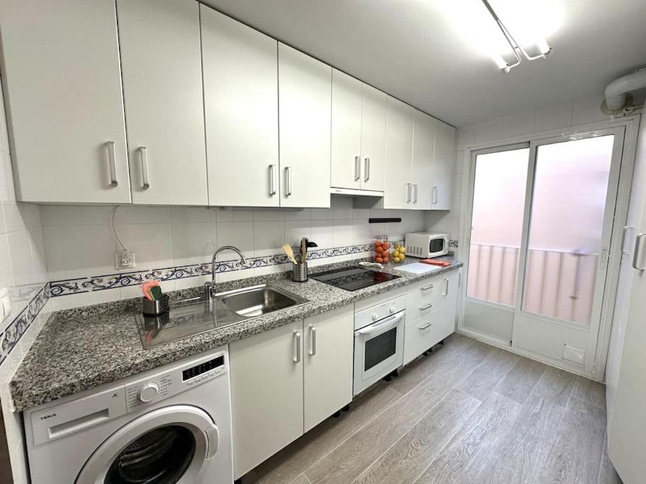Апартаменти Piso En Linares Zona Centro Con Parking Gratis Екстер'єр фото